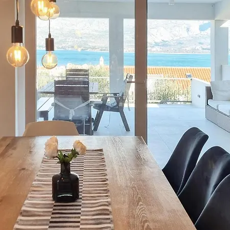 Amazing In With Jacuzzi, Wifi And 2 Bedrooms Apartmán Vinjerac